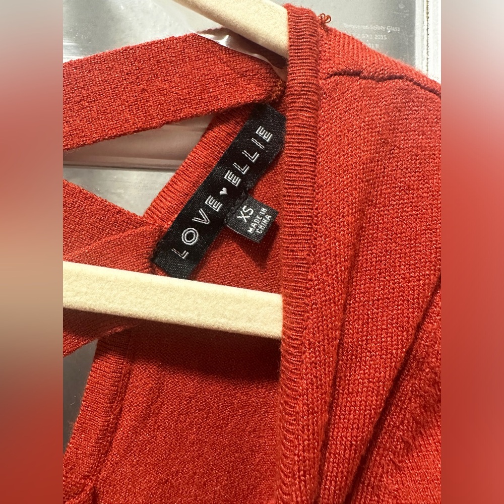 NWOT LOVE ELLIE Mia Back Detail Sweater - Picture 5 of 5